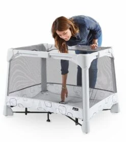 4moms Breeze Classic Playard - Grey -Graco Store 4moms breeze classic playard grey 231
