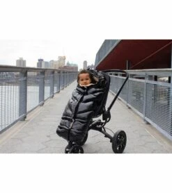7 A.M. Enfant Blanket 212 Evolution Polar Footmuff - Black Polar 8 7 A.M. Enfant Blanket 212 Evolution Polar Footmuff - Black Polar -Graco Store 7 a m enfant blanket 212 evolution polar footmuff black polar 55