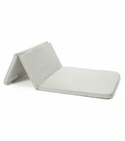 Aeromoov Instant Travel Cot - White Sand -Graco Store aeromoov instant travel cot white sand 163