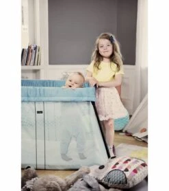 BabyBjorn Travel Crib Light - Pink -Graco Store babybjorn travel crib light pink 253