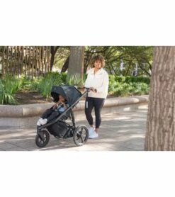 BOB Wayfinder Jogging Stroller - Nightfall -Graco Store bob wayfinder jogging stroller nightfall 109
