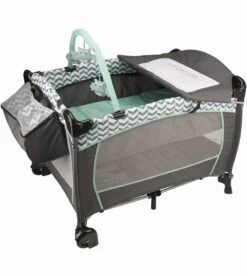 Evenflo Portable BabySuite DLX Playard - Spearmint