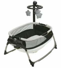 Graco Pack 'n Play Playard Nearby Napper - Davis -Graco Store graco pack n play playard nearby napper davis 186