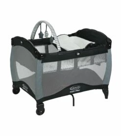Graco Pack 'n Play Playard With Reversible Seat & Changer LX - Holt -Graco Store graco pack n play playard with reversible seat changer lx holt 81