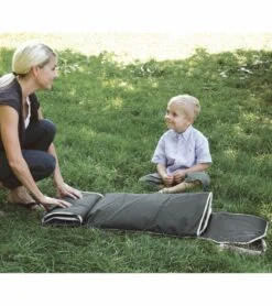 JJ Cole Outdoor Blanket In Grey Links -D -Graco Store jj cole outdoor blanket in grey links d 102