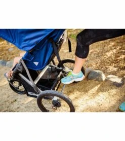 Joovy Zoom360 Ultralight Lightweight Performance Jogging Single Stroller - Blueberry -Graco Store joovy zoom360 ultralight lightweight performance jogging single stroller blueberry 137