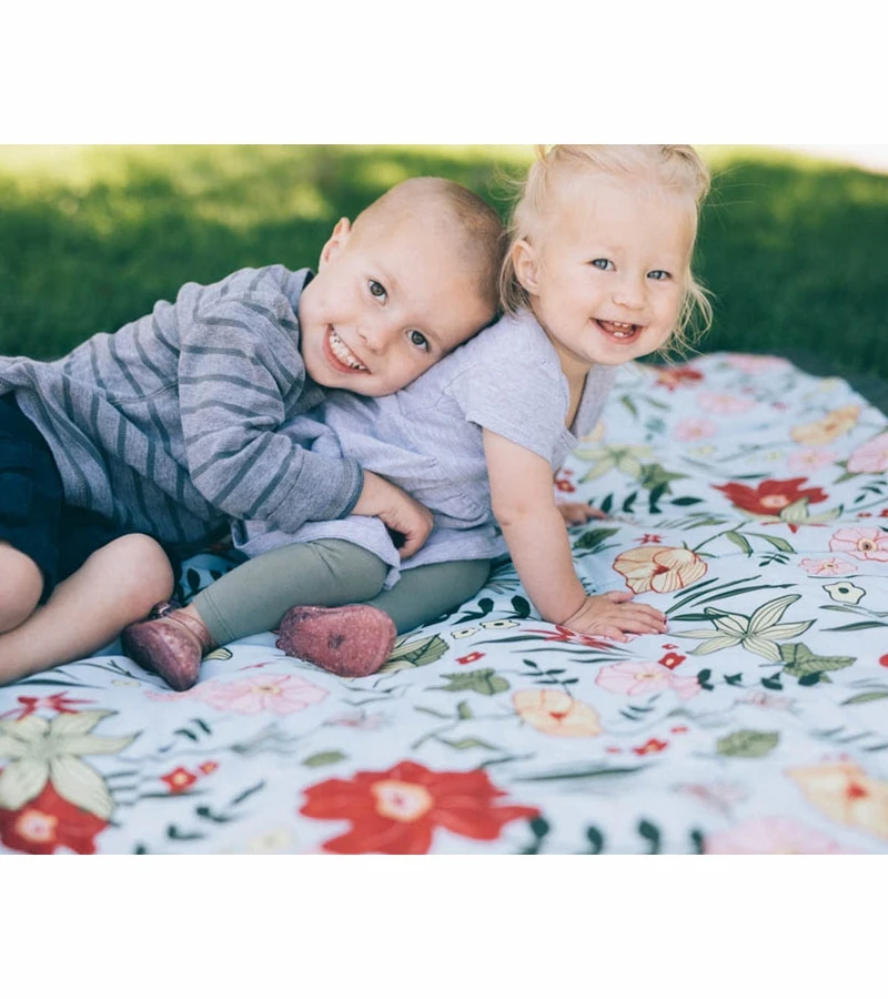 Little Unicorn Outdoor Blanket 5 X 10 - Primrose Patch 6 Little Unicorn Outdoor Blanket 5 X 10 - Primrose Patch - Image 4