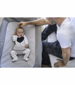 Nuna COVE Aire Playard - Frost -Graco Store nuna cove aire playard frost 189
