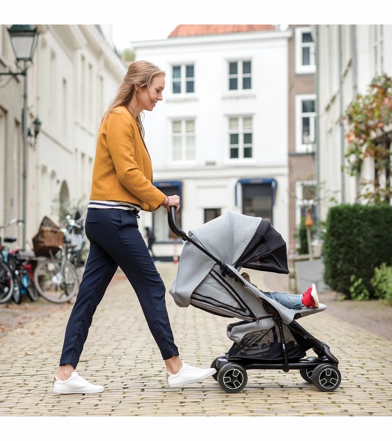 Nuna Pepp Next & Pipa Lite LX Travel System - Frost/Caviar 8 Nuna Pepp Next & Pipa Lite LX Travel System - Frost/Caviar - Image 6