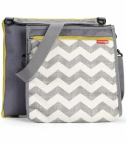 Skip Hop Central Park Outdoor Blanket - Chevron