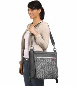 Skip Hop Central Park Outdoor Blanket - Grey Feather -Graco Store skip hop central park outdoor blanket grey feather 252